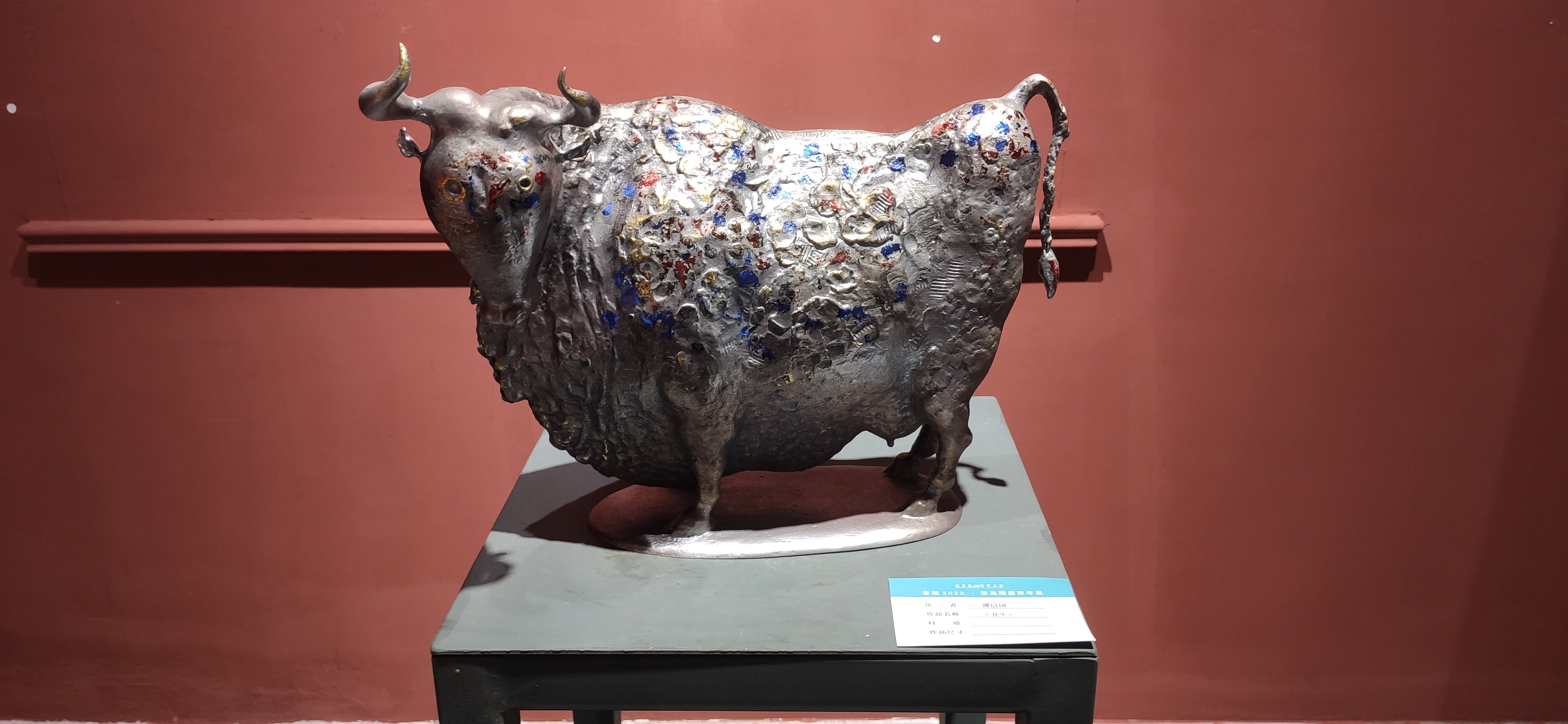 第五届澜湾艺术节青岛春潮2022当代雕塑艺术双年展在澜湾美术馆开幕