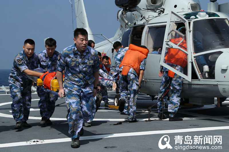 武力营救,对海射击…海军护航编队开展海上实训