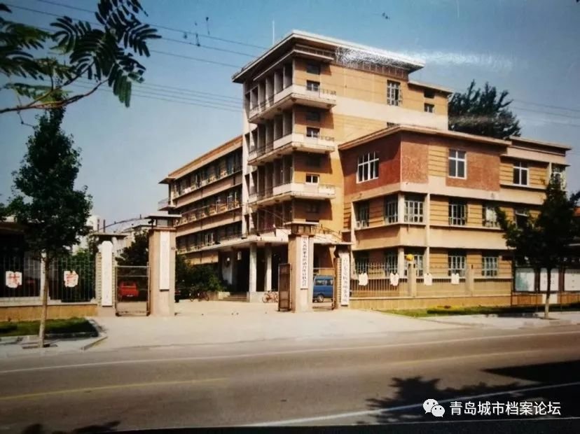 随着改革的步伐,原即墨师范学校现已改建成即墨市实验学校.